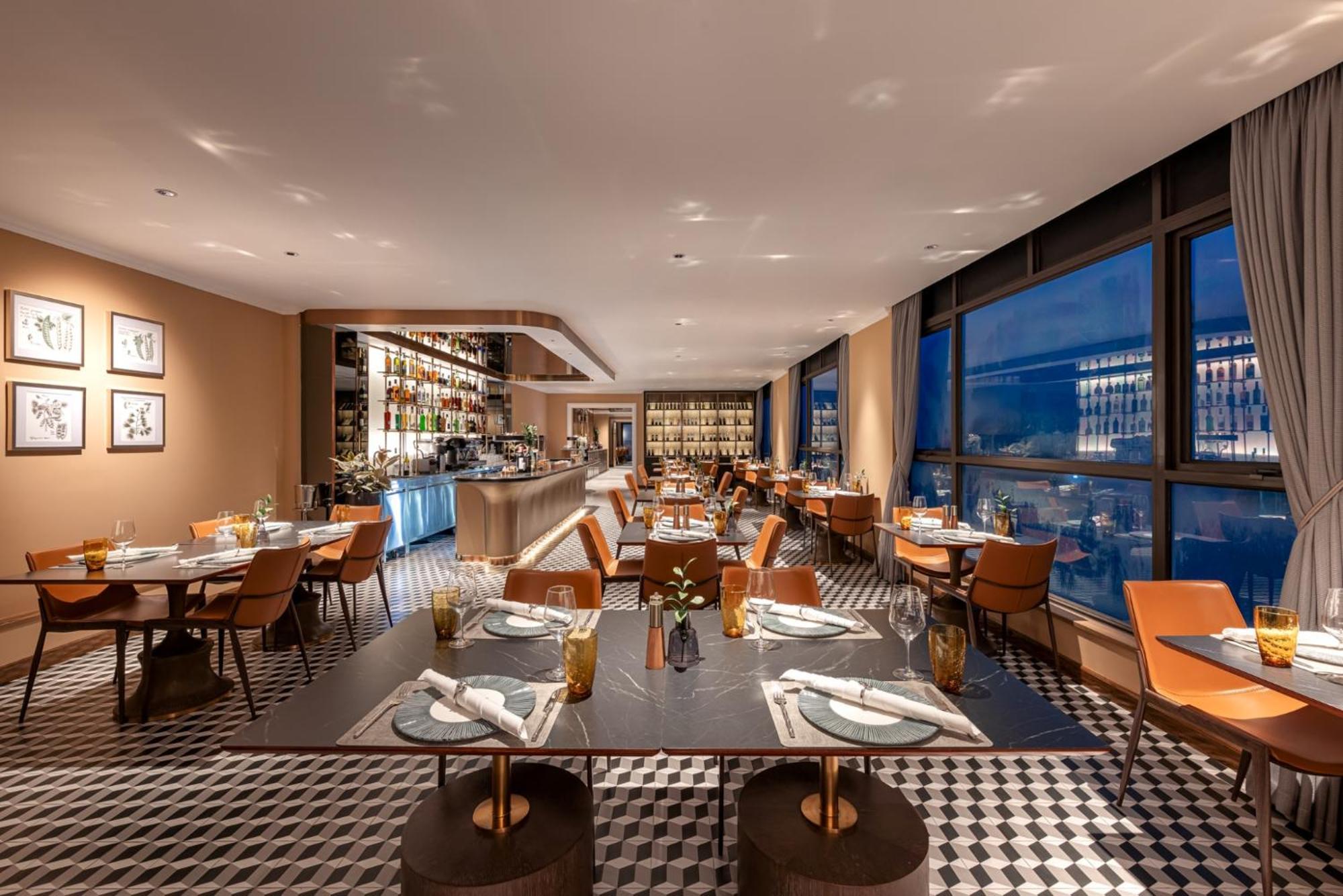 האנוי La Siesta Classic Hang Thung מראה חיצוני תמונה The Club at Hong Kong International Airport