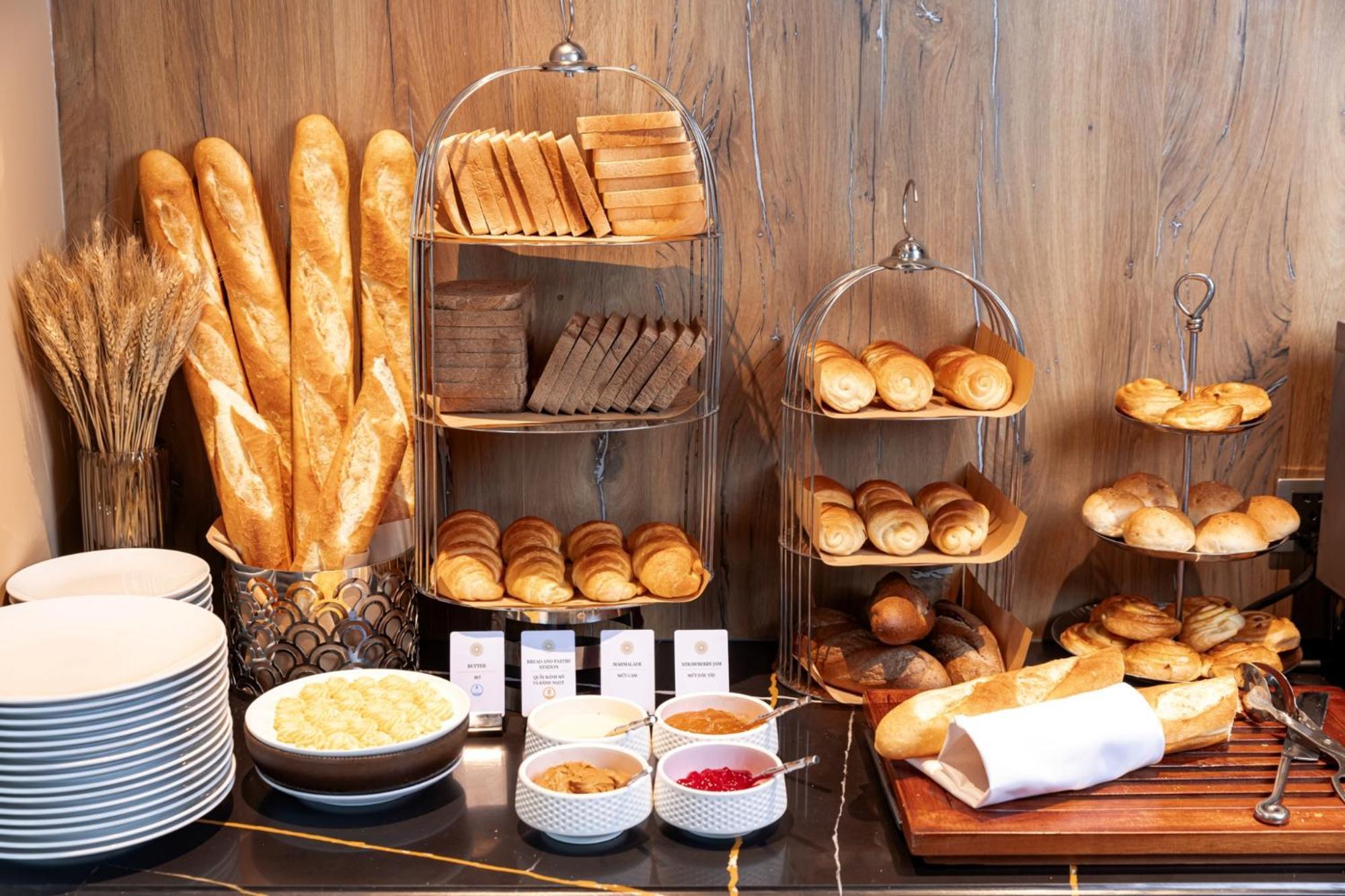 האנוי La Siesta Classic Hang Thung מראה חיצוני תמונה A bread station