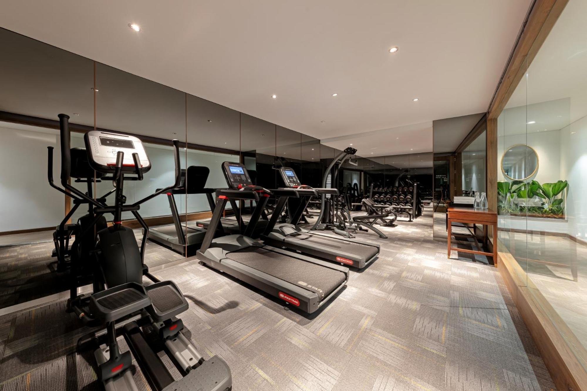 האנוי La Siesta Classic Hang Thung מראה חיצוני תמונה The gym at The Hari